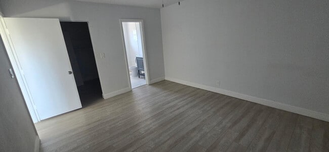 Foto del edificio - 2209 NE 2nd St