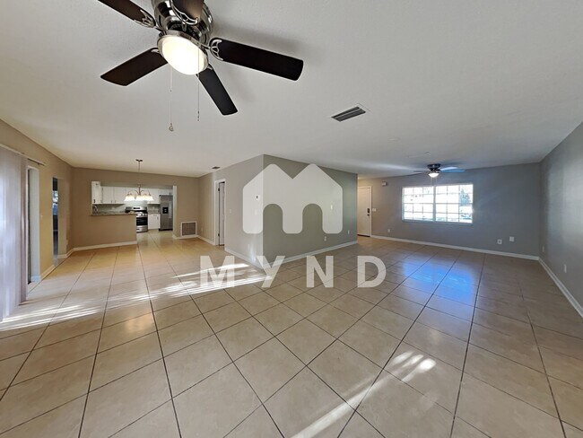 Foto del edificio - 5153 Springwood Rd