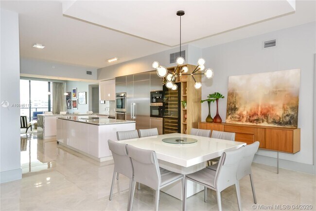 Foto del edificio - 5500 Island Estates Dr