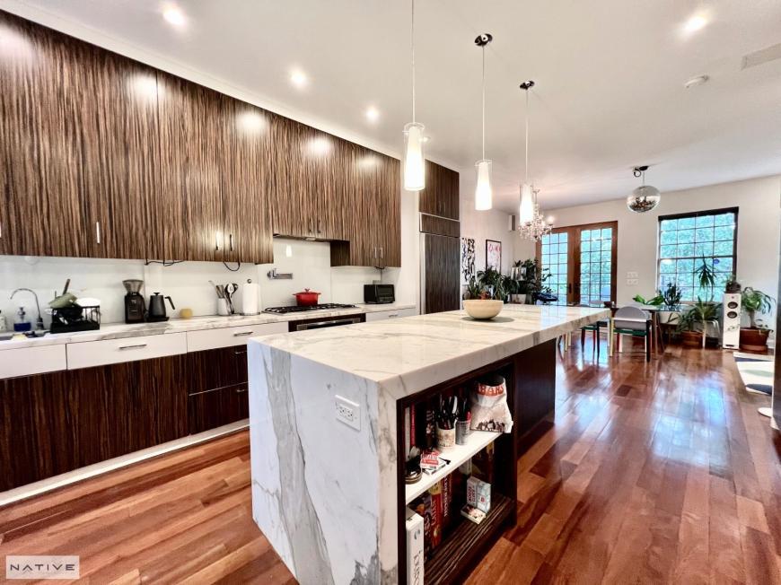 Foto principal - 3 bedroom in Brooklyn NY 11222
