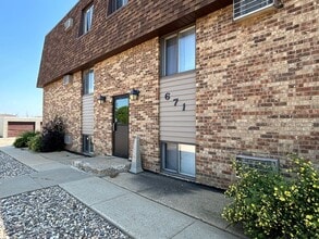 Building Photo - 671 24th St W