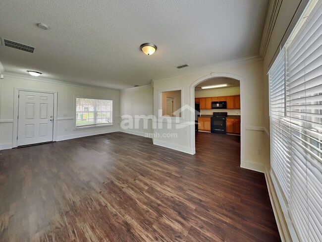 Building Photo - 306 Chiquita Ct