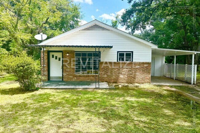 Building Photo - $0 Deposit! 3 Bed/1 Bath Home in Mobile!!