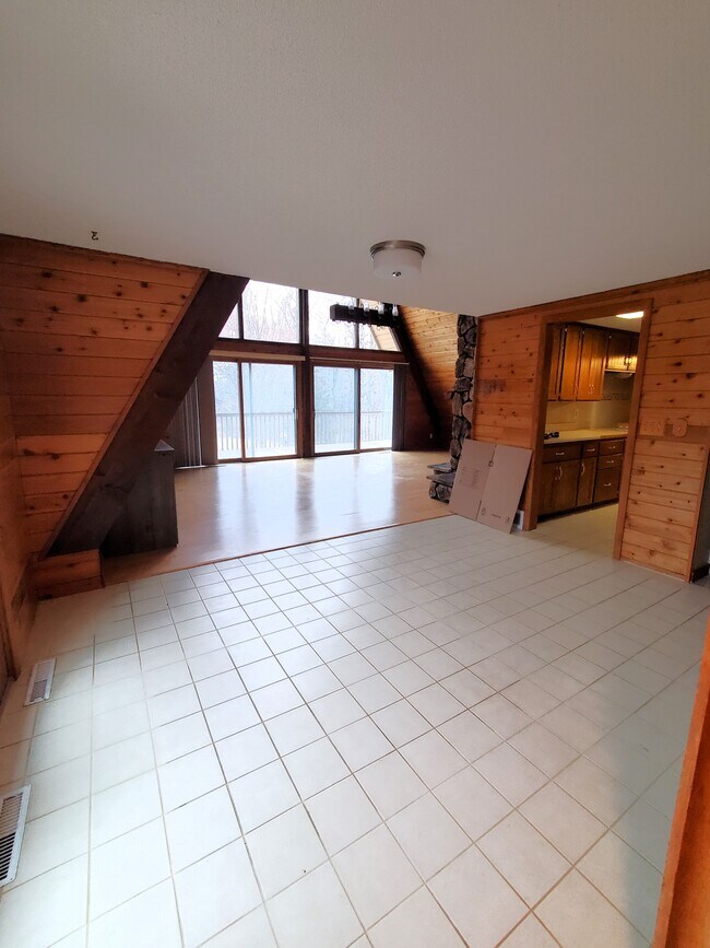 Foto del edificio - 8350 Lofton Ave N