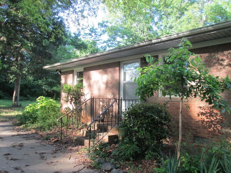 Primary Photo - 6837 City View Dr