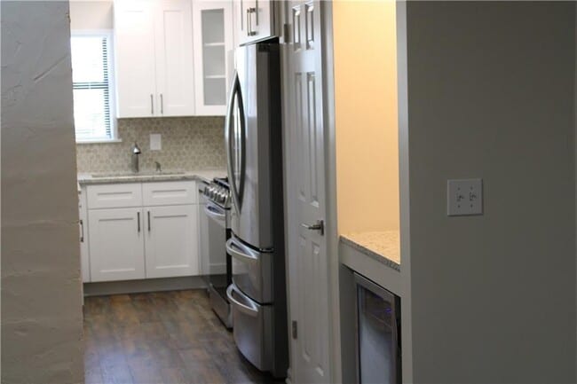 Foto del edificio - 211 Goshen Ln