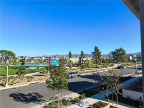 Building Photo - 520 Gadwall