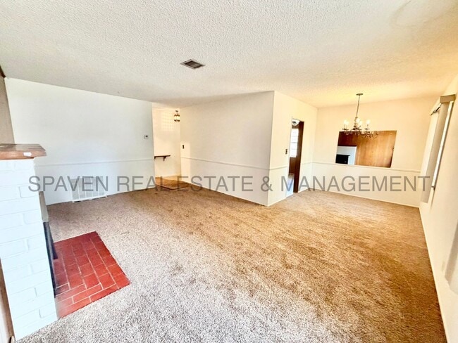 Photo - 4750 El Molino Avenue House