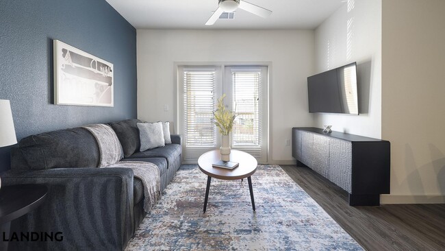 Building Photo - 2825 Main St