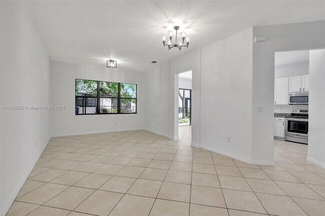 Foto del edificio - 9135 SW 36th Mnr