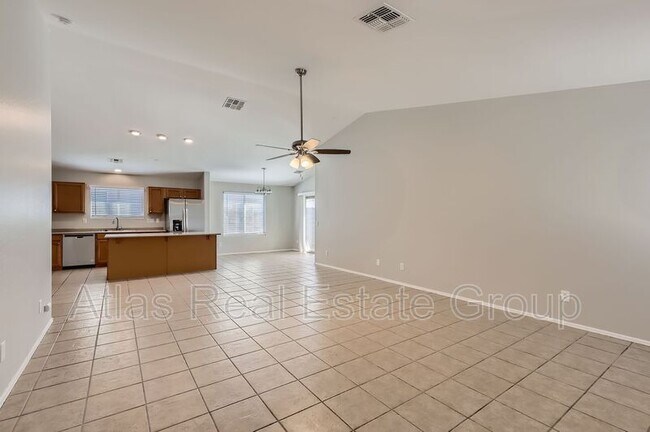 Building Photo - 13917 W Country Gables Dr