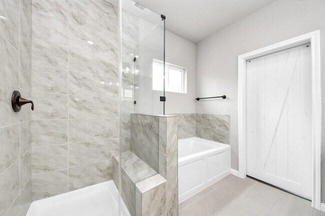 Foto del edificio - 314 Carlos Leal Dr