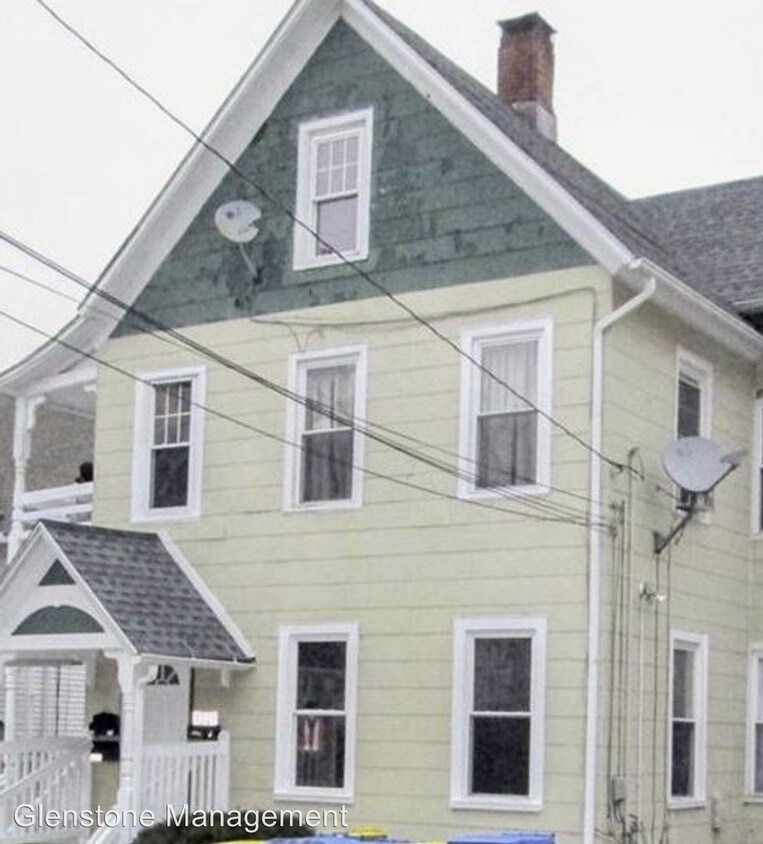 Primary Photo - 1225 Bank St