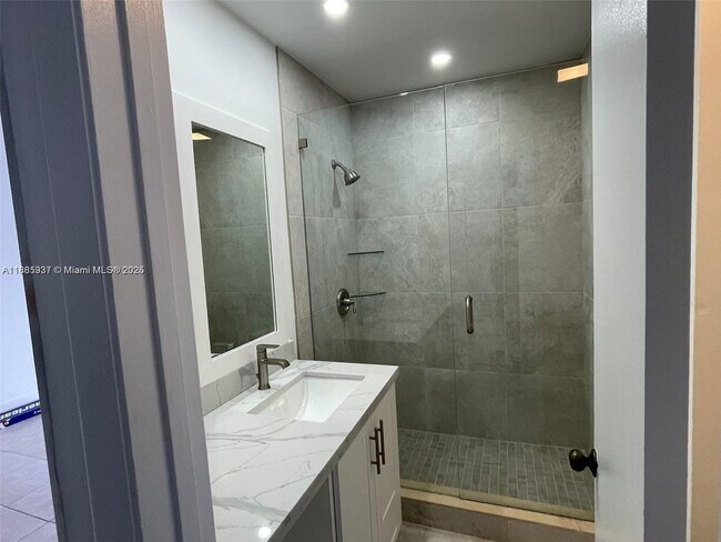 Foto del edificio - 3246 NW 103rd Terrace