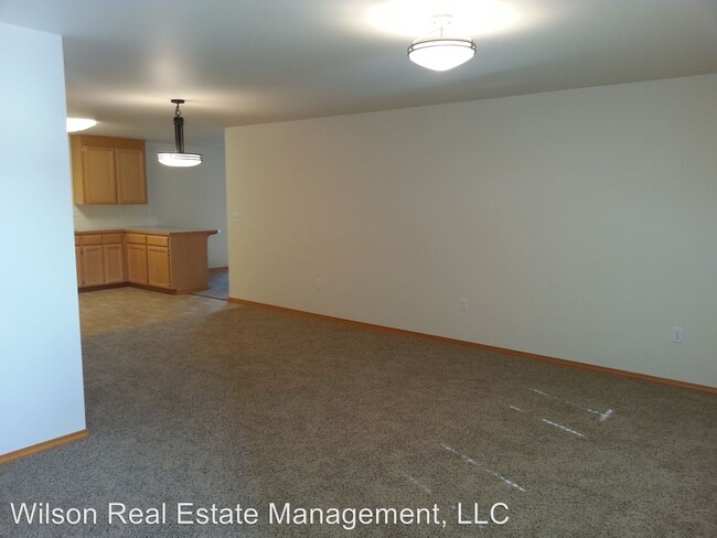 Building Photo - 2130-2136 S 64th Ave