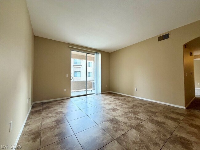 Building Photo - 75 N Valle Verde Dr