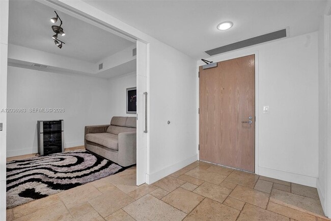 Foto del edificio - 16400 Collins Ave