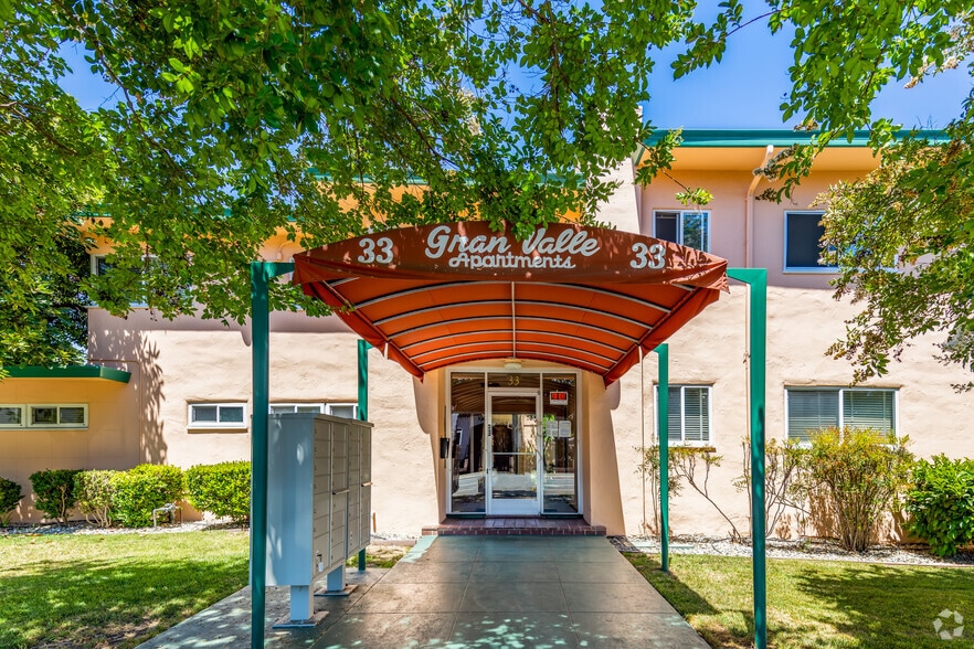 Gran Valle Apartments