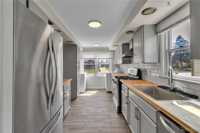 Foto del edificio - 4098 Bailey Ave