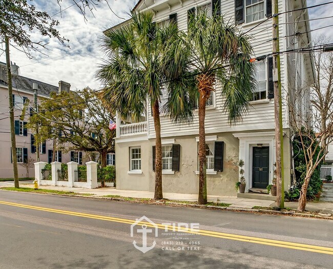 Foto del edificio - Live in the Heart of Harleston Village!