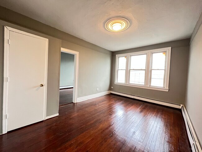 Unit 3 - 109 Randolph Ave