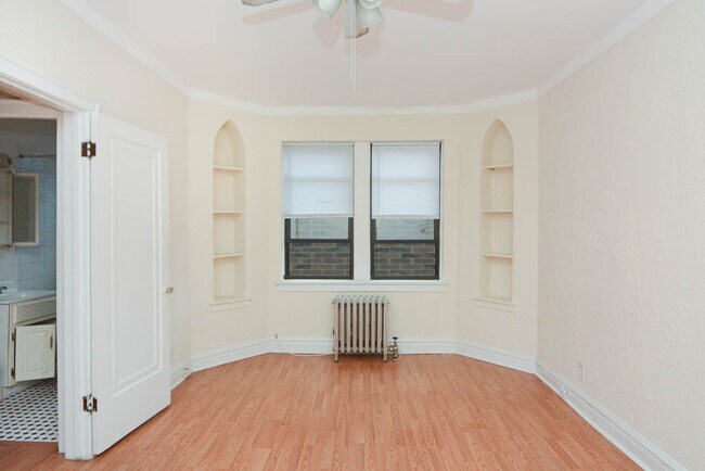 Foto del edificio - 4834 N Damen Ave