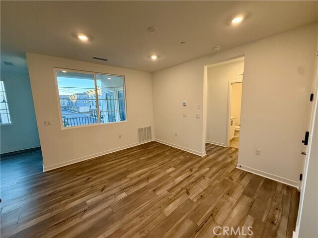 Foto del edificio - 6114 Valentina Wy