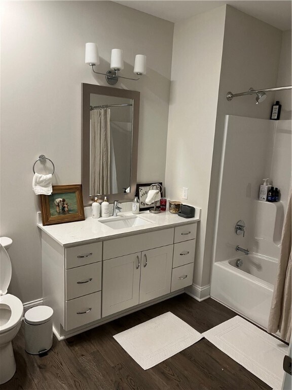 Foto principal - 3540 East Ave