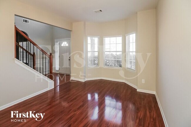 Foto del edificio - 5853 Harrier Ln