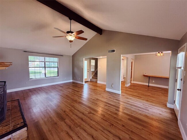 Building Photo - 1711 Ryon Ln