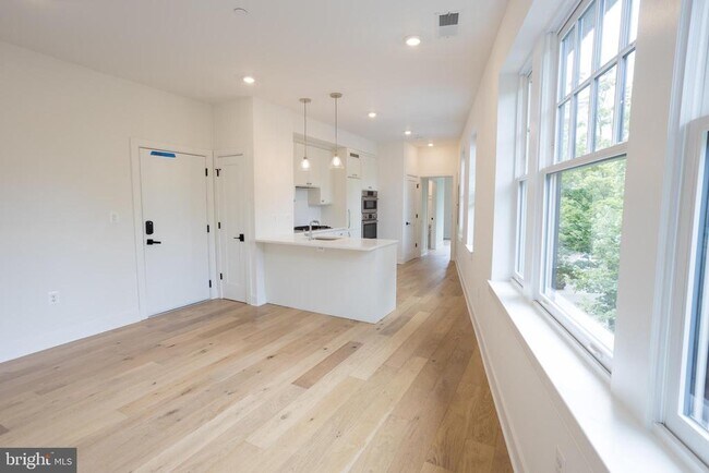 Foto del edificio - 2869 28th St NW