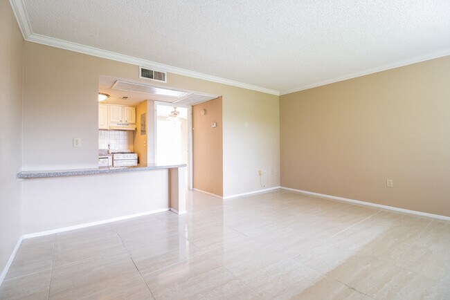 Building Photo - 133 Oyster Bay Cir