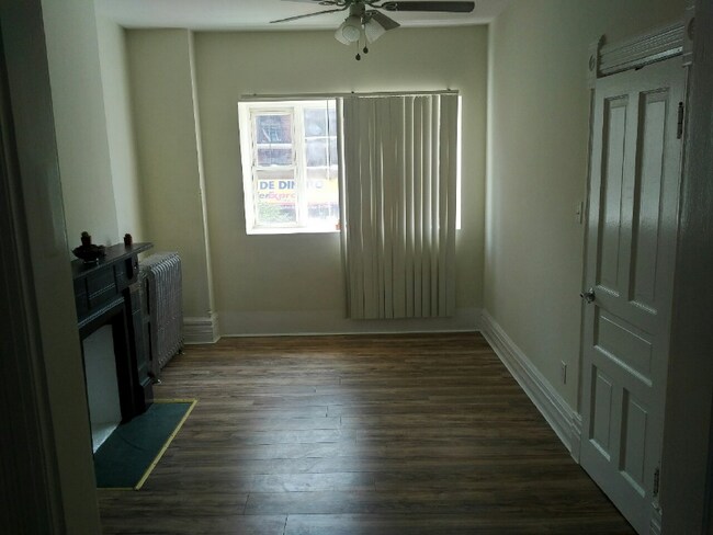 Foto del edificio - 1420 W 18th St