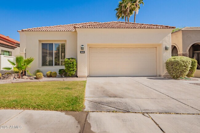Building Photo - 11645 E Bella Vista Dr