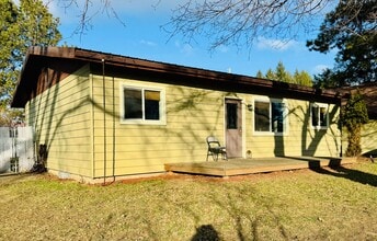 Building Photo - 10202 White Birch Ln