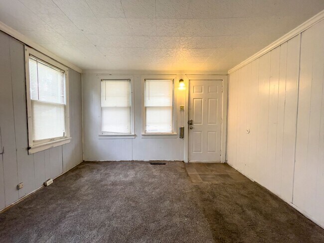 Foto del edificio - Fall into this cozy 3-Bedroom Home with a ...