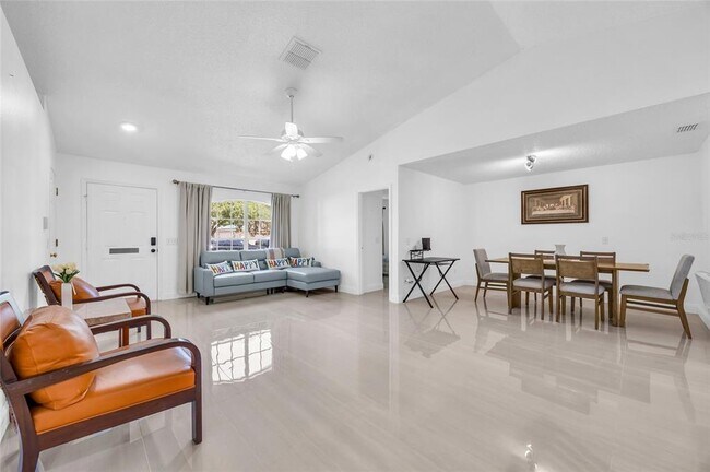 Foto del edificio - 4211 Floating Orchid Ct