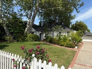 Building Photo - 4444 Radford Ave