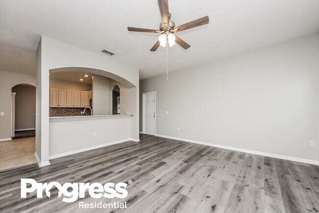 Building Photo - 204 Abbotsbury Dr