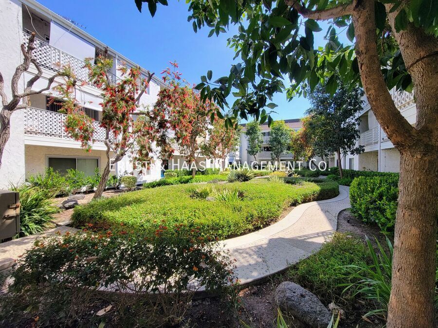 Photo - 3565 Linden Ave-#143
