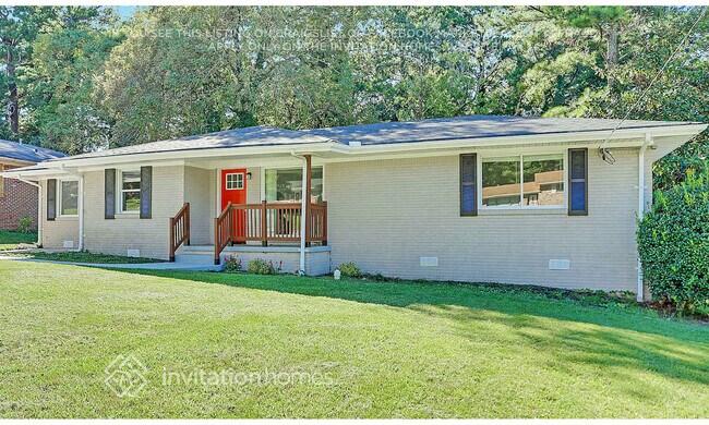 Building Photo - 2434 Shamrock Dr