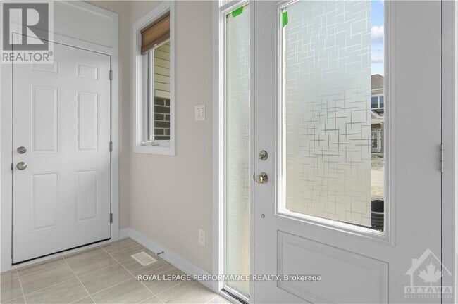 Building Photo - 329 Falsetto St