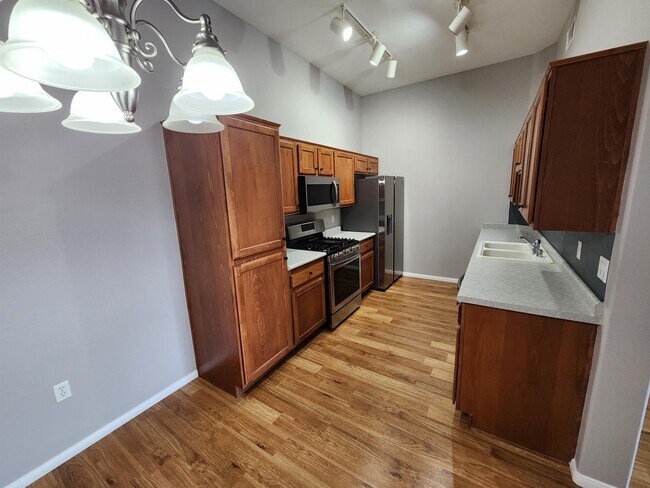 Foto del edificio - 8805 Jeffreys St