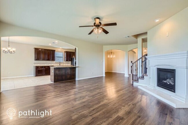 Building Photo - 1044 Lufkin Ln