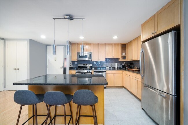 Foto del edificio - 700 Grove St