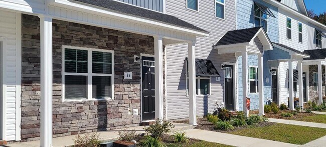 Building Photo - 33 Catalina Cir
