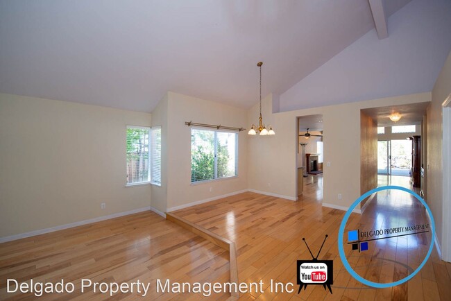 Building Photo - 4 br, 2 bath House - 228 Windsor Way