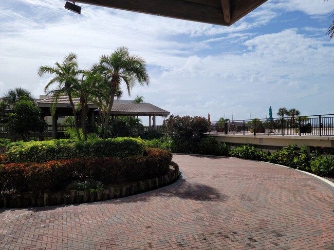 Building Photo - Mansions by the sea Gulf Front Condo