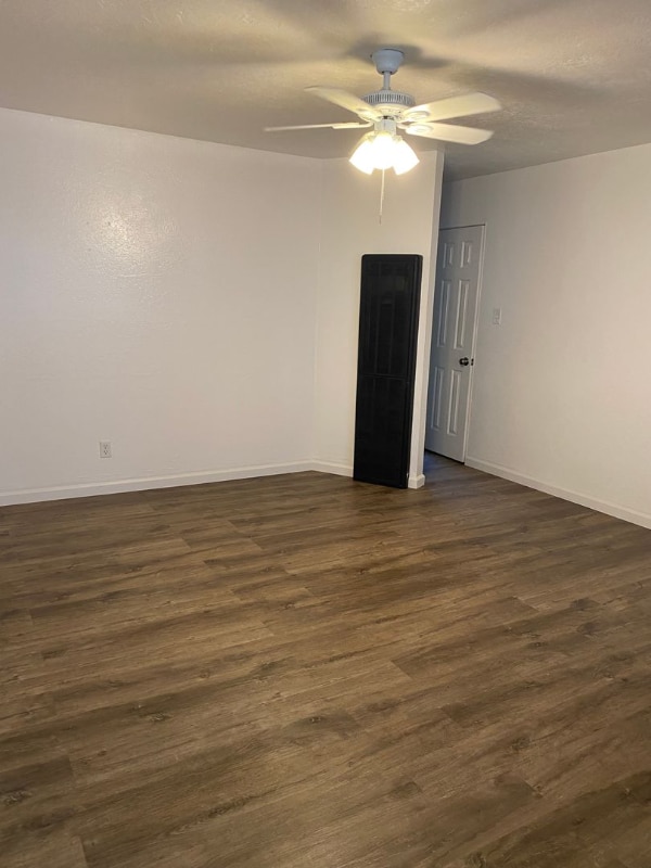 Foto del edificio - 734 W 3rd St