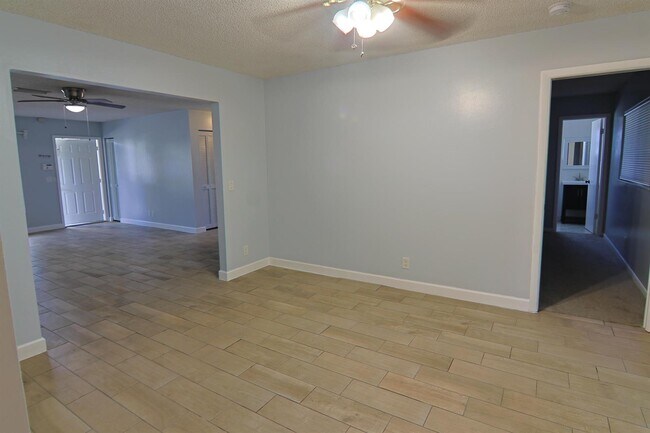 Building Photo - Southwest 4th Street, Deerfield Beach, FL 33442 - 4 BR 2 BA house